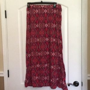 18/20W Cato Woman Pattern Skirt.